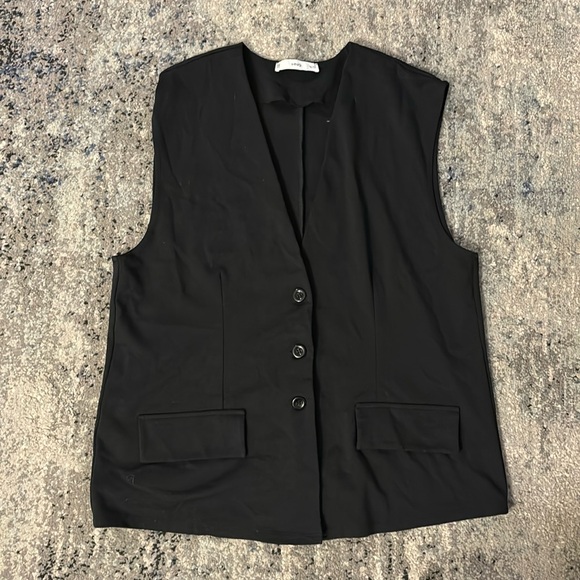 2/$40 Mango Oversized straight waistcoat size small / black - Picture 2 of 6
